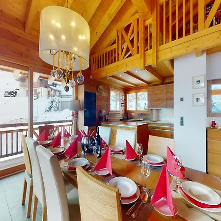 Chalet Lush In With Sauna