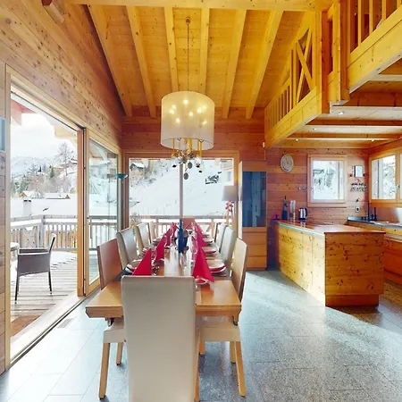 Lush In With Sauna Chalet
