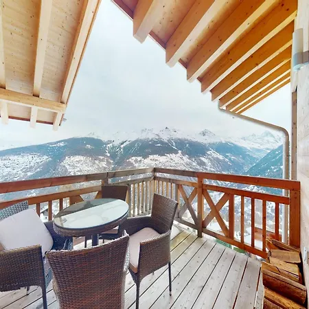 Chalet Lush In With Sauna Hérémence