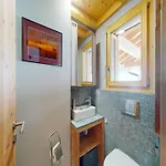 Lush In With Sauna Chalet