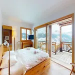 Chalet Lush In With Sauna